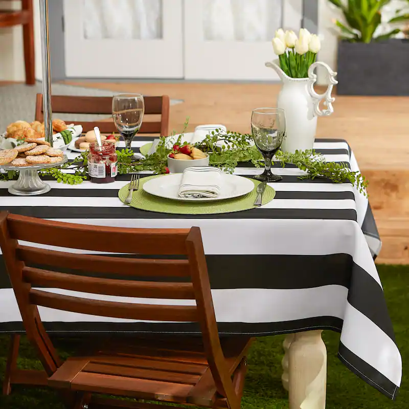 OUTSUNNY Sale Store -OUTSUNNY Sale Store Black Cabana Stripe Print Outdoor Tablecloth 1