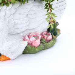 LuxenHome White Resin Swan Family Planter -OUTSUNNY Sale Store GUEST 88cff2e1 73d3 4dd1 beda 9be2291d326c